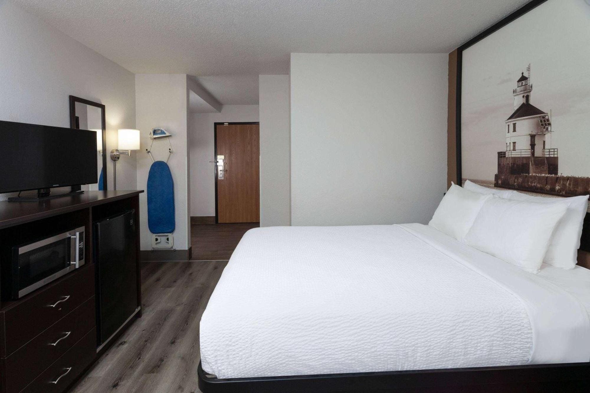 Super 8 By Wyndham Wausau Εξωτερικό φωτογραφία