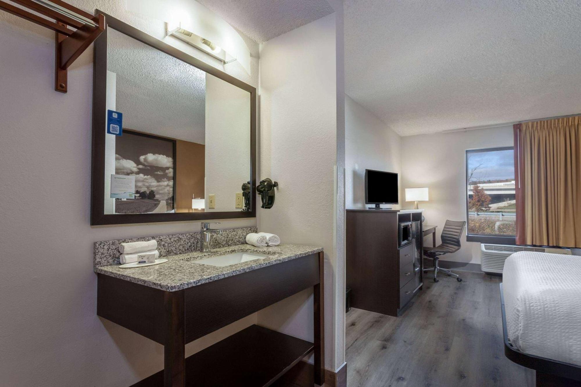 Super 8 By Wyndham Wausau Εξωτερικό φωτογραφία